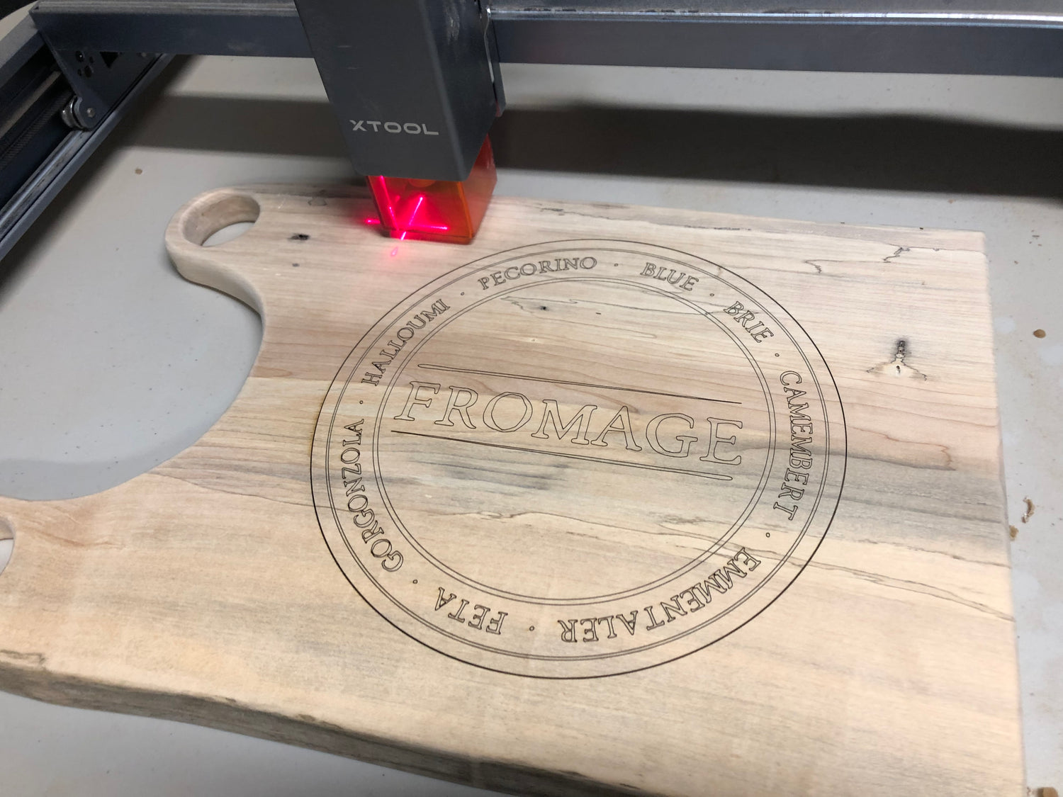 Add an engraving to personalize your board. As a gift, business logo, or just for yourself!